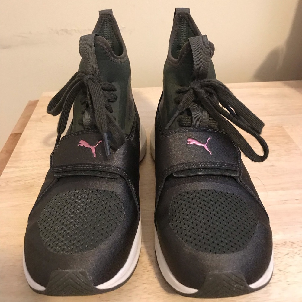 Puma Hightop Sneakers